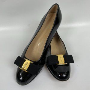 Ferragamo black patten leather heel